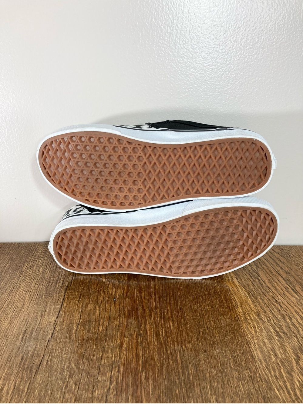 Vans Asher Classic Slip On Sneaker Women’s Size 9 Leopard/Black - Picture 7 of 8